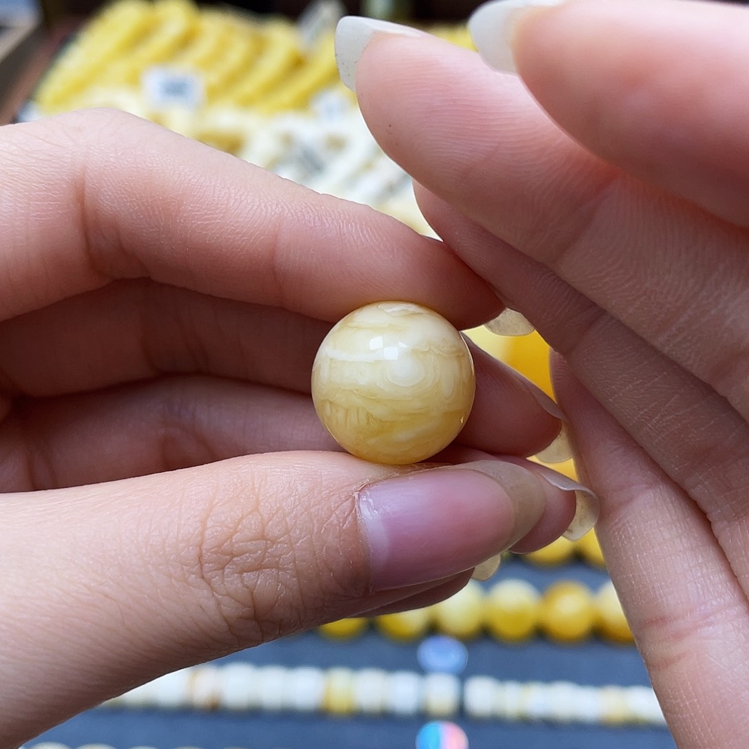 蜜蜡裸石未镶嵌众****心圆珠15.9mm