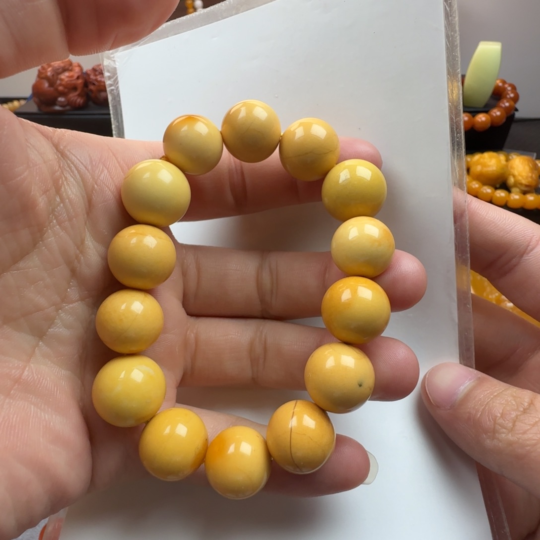 石英质玉颈饰合金