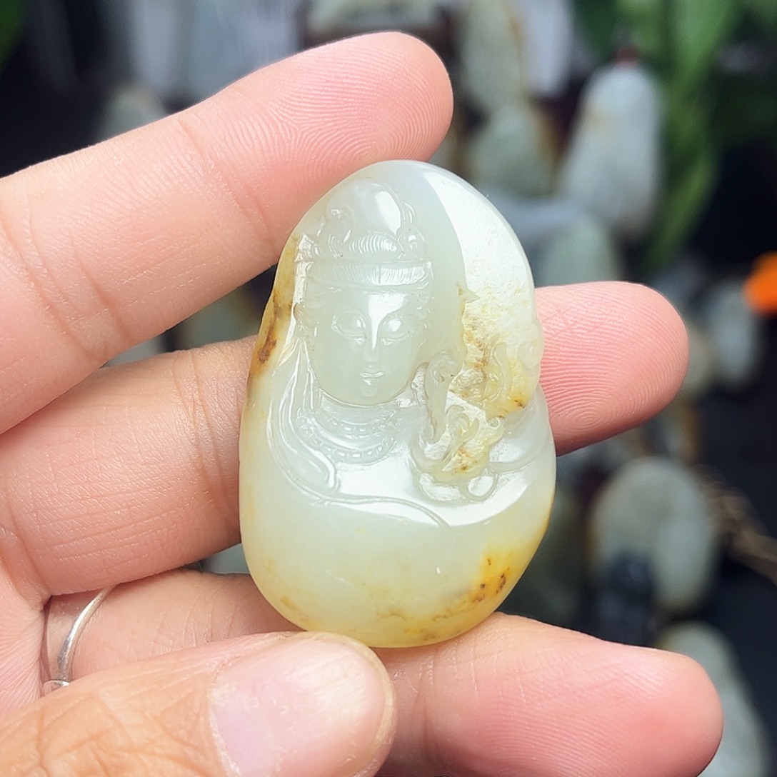 颈饰未镶嵌和田玉