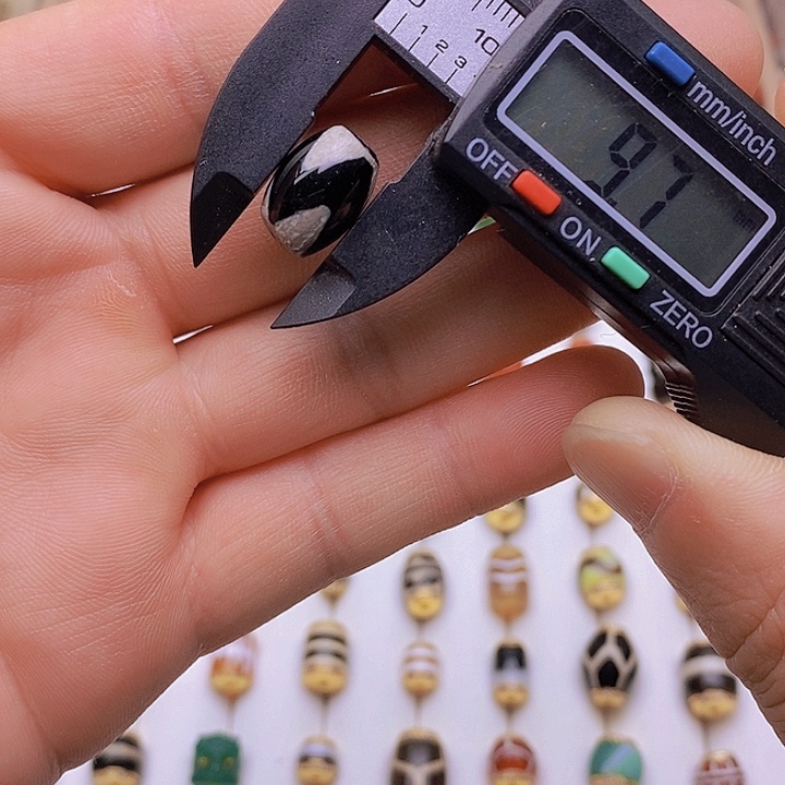 未镶嵌隔珠玛瑙/玉髓