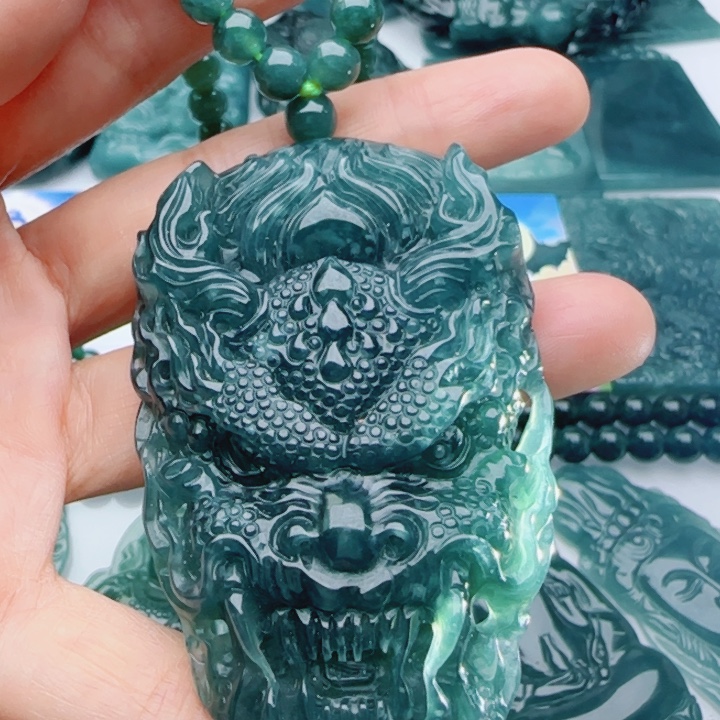 翡翠未镶嵌颈饰多样性发货天然A货翡翠