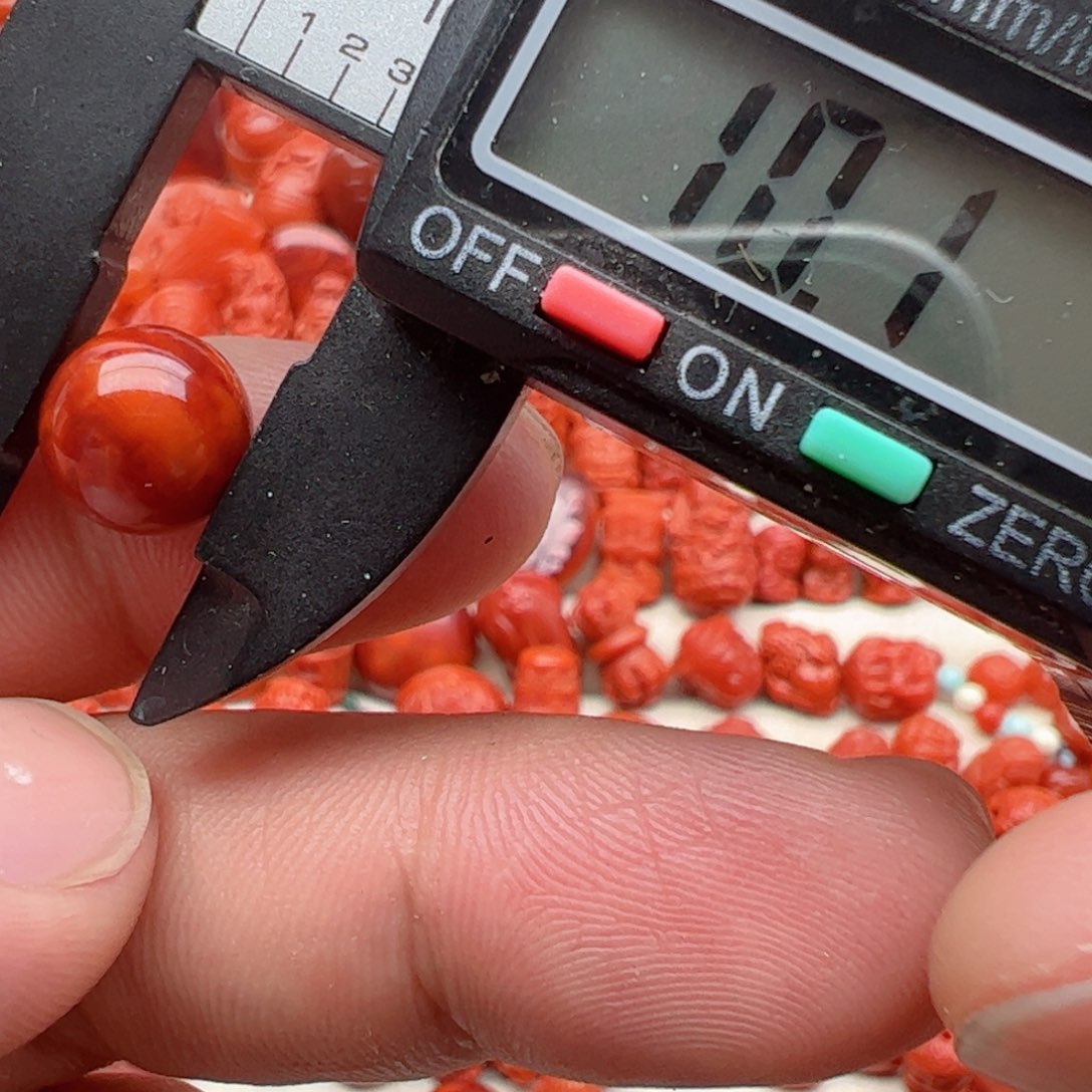 南红玛瑙配饰未镶嵌