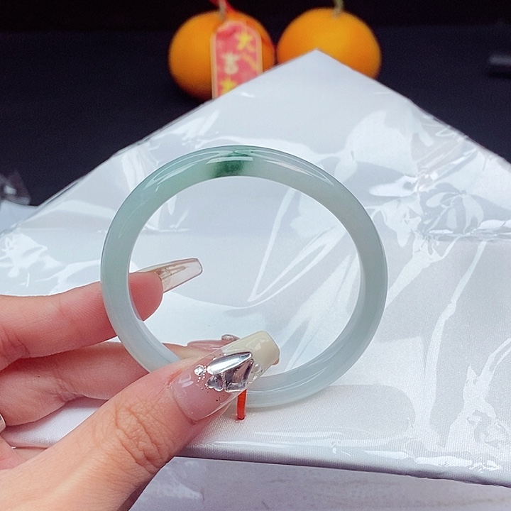 翡翠手镯未镶嵌贵妃5252