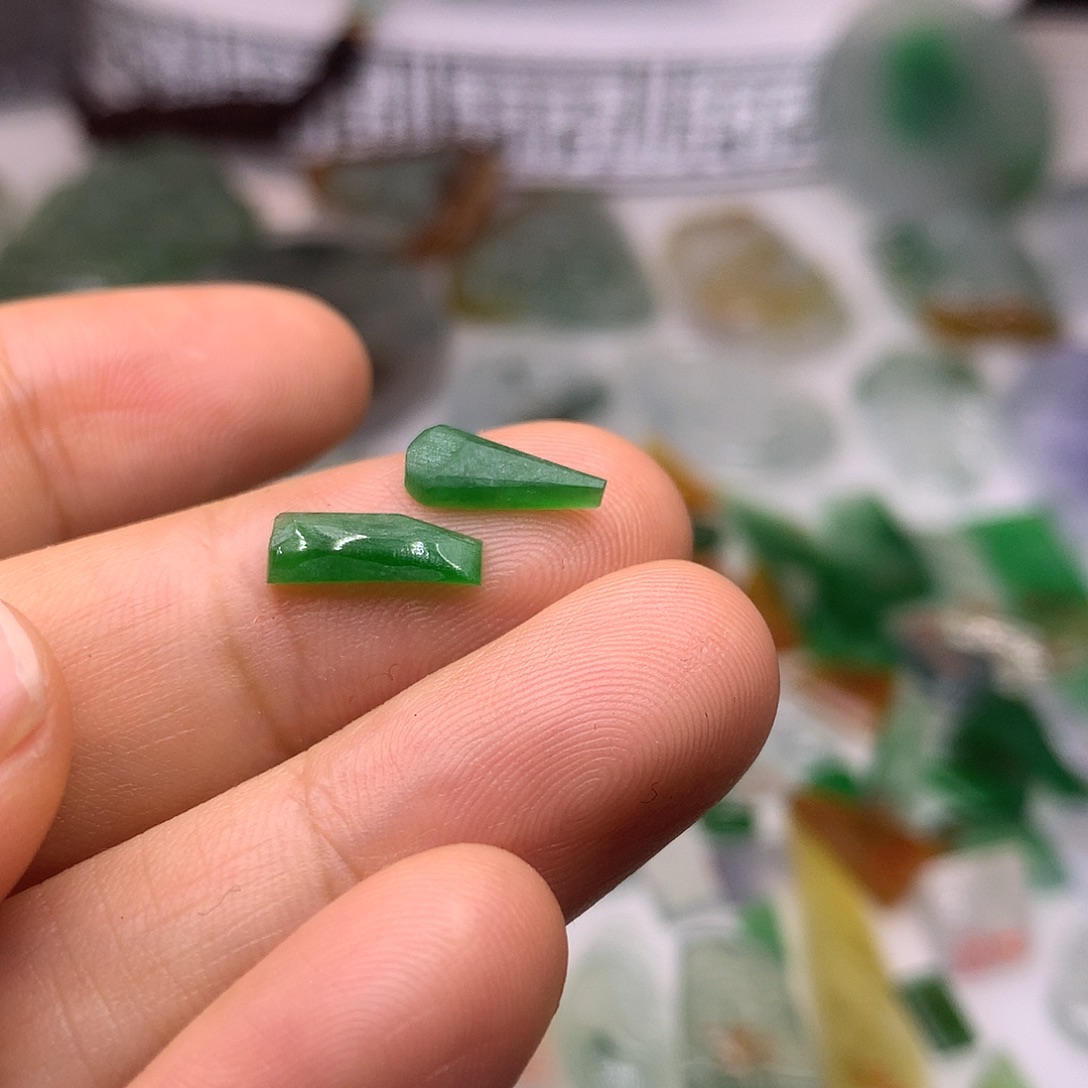 暮***岚定制翡翠未镶嵌天然翡翠定制