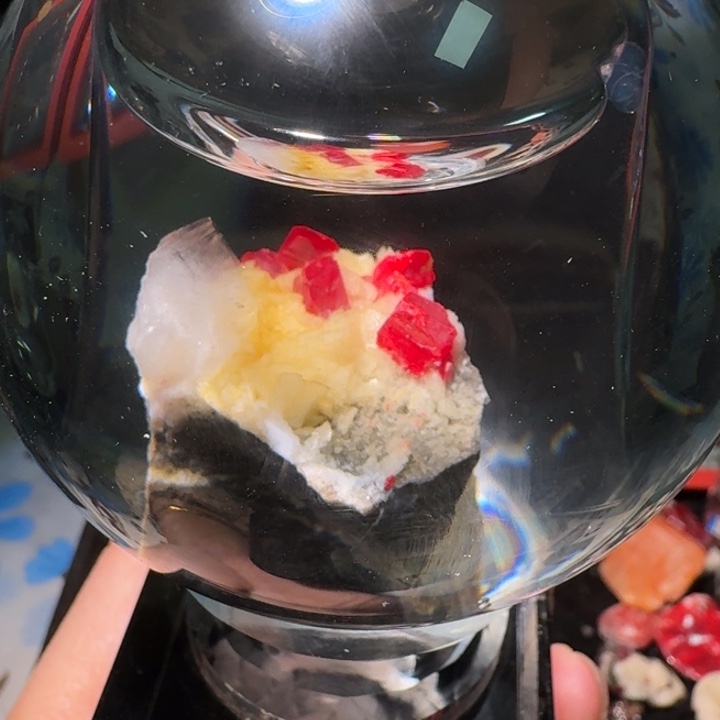 融***天然辰砂工艺品天然朱砂水晶球