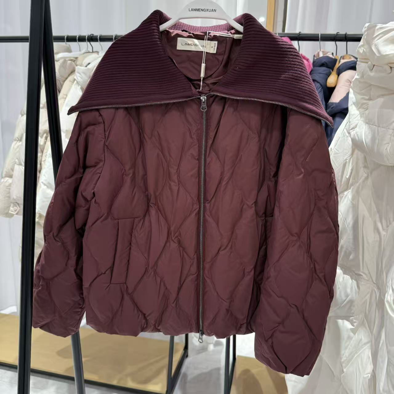 冬季短款羽绒服 白鸭绒