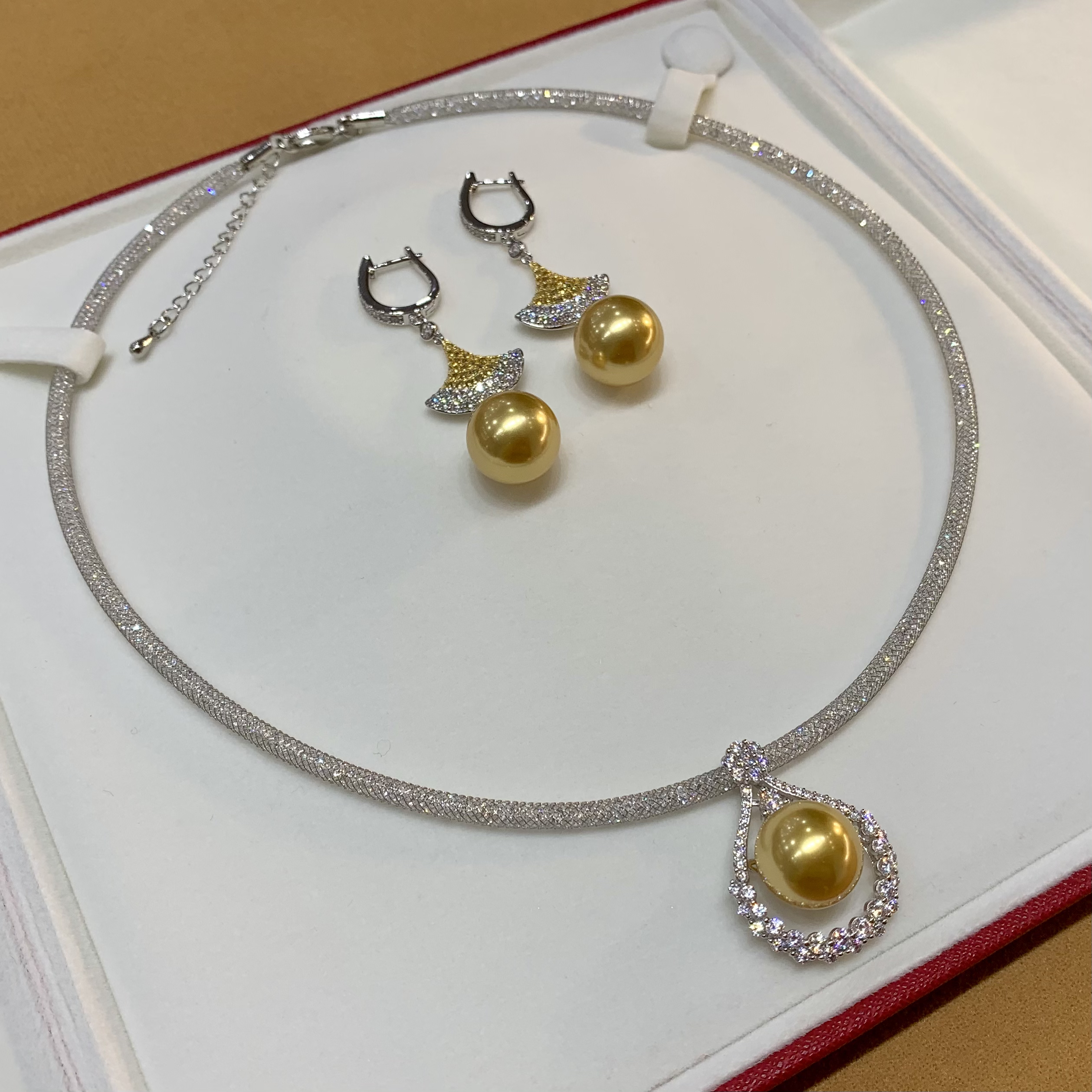 非金属仿珍珠吊坠 时尚设计款进口贝珠吊坠耳环