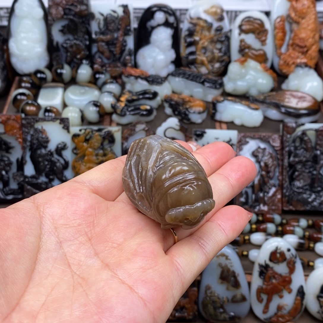 颈饰未镶嵌和田玉