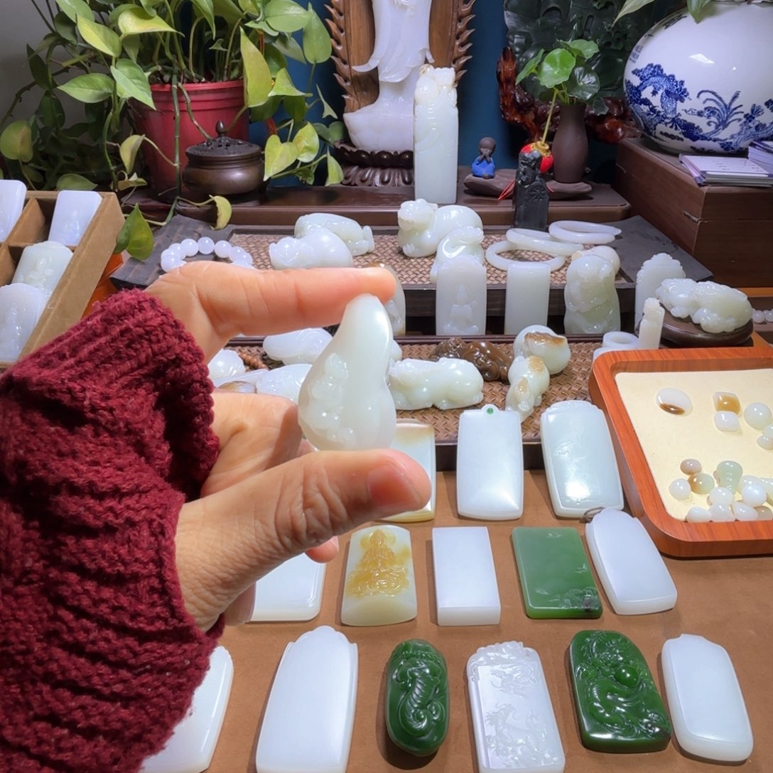 和田玉颈饰未镶嵌