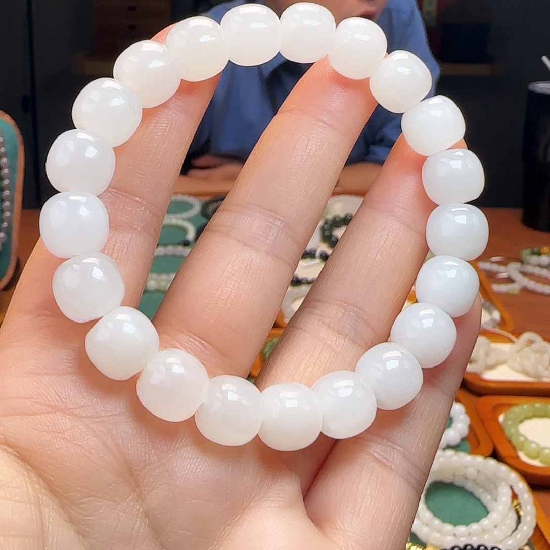 和田玉未镶嵌手链