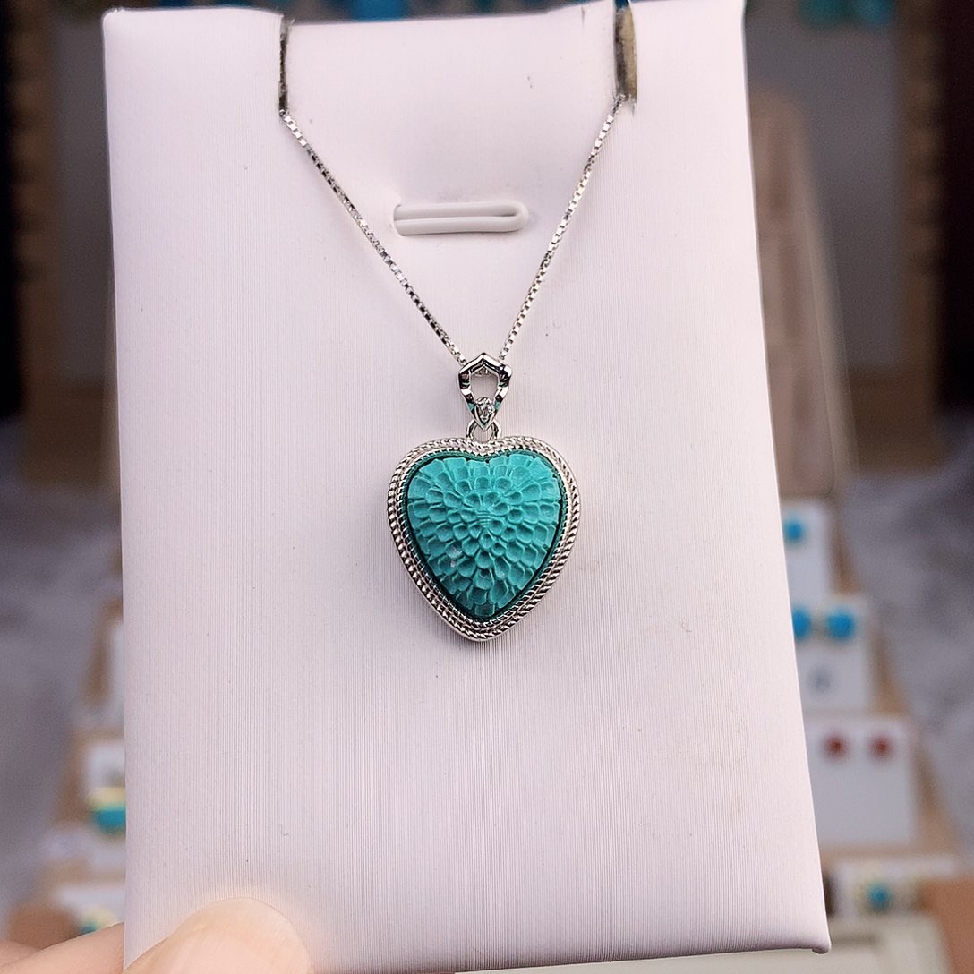 绿松石珠宝奇石银S925镶嵌