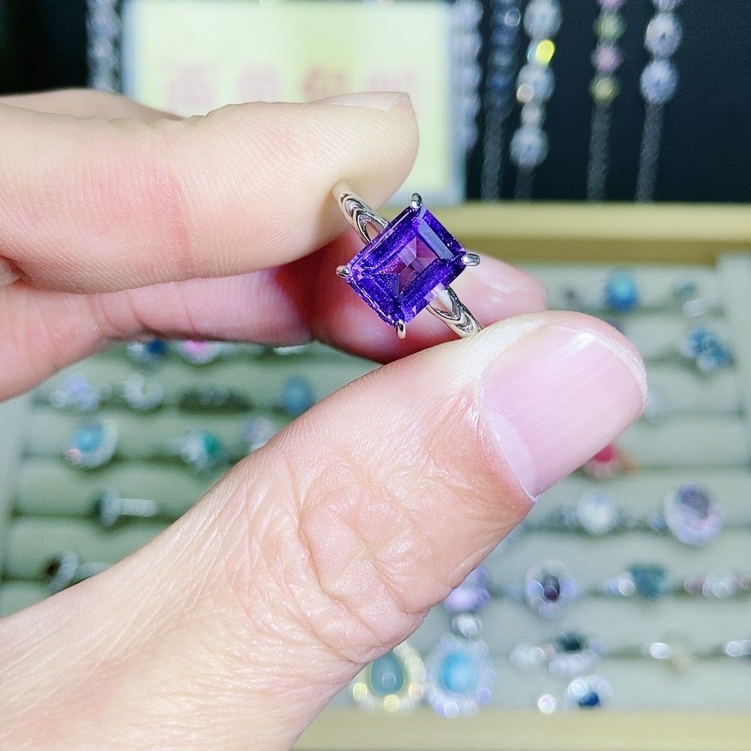 【闪购商品】银S925镶嵌戒指紫晶