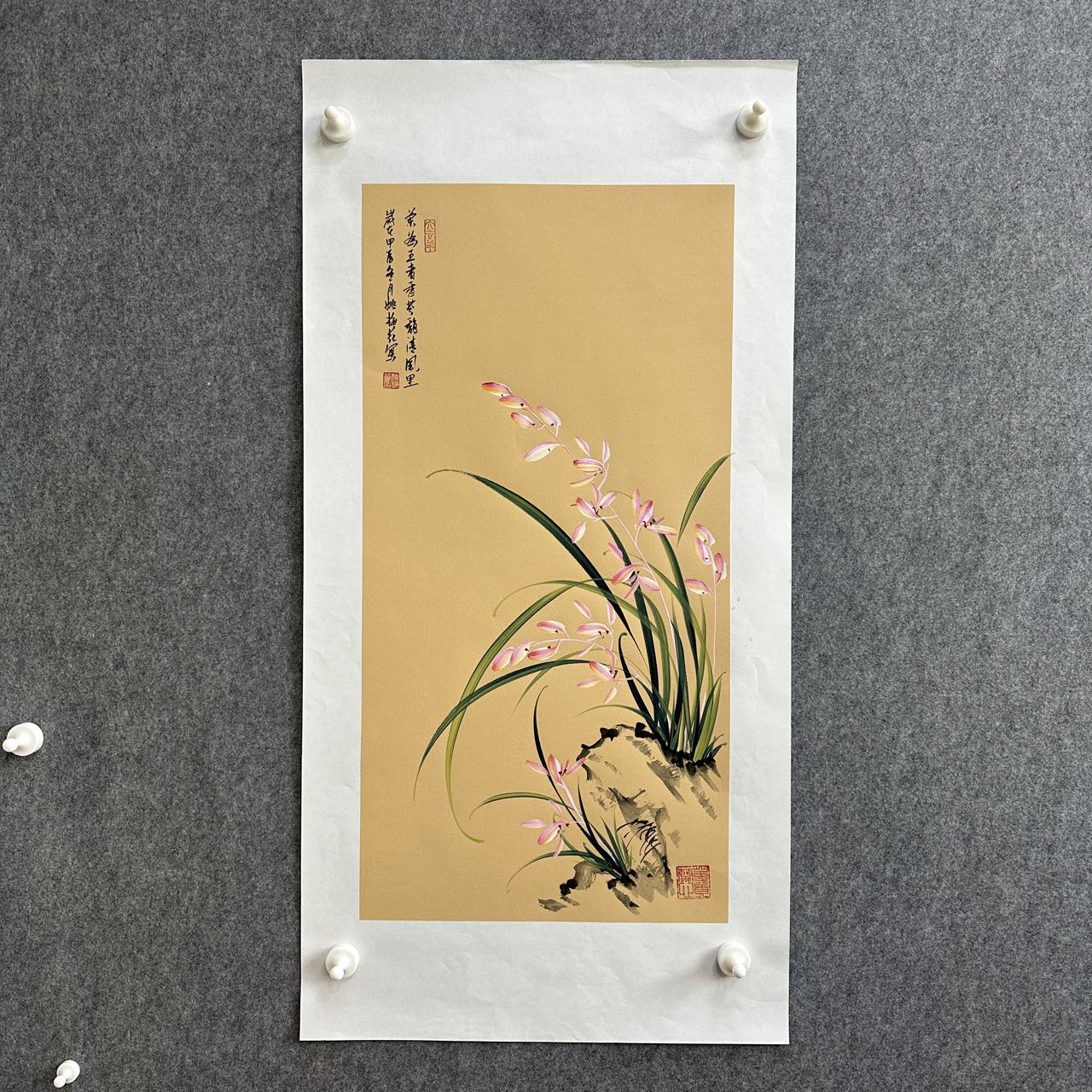 一笔三色竖幅立体兰花作品