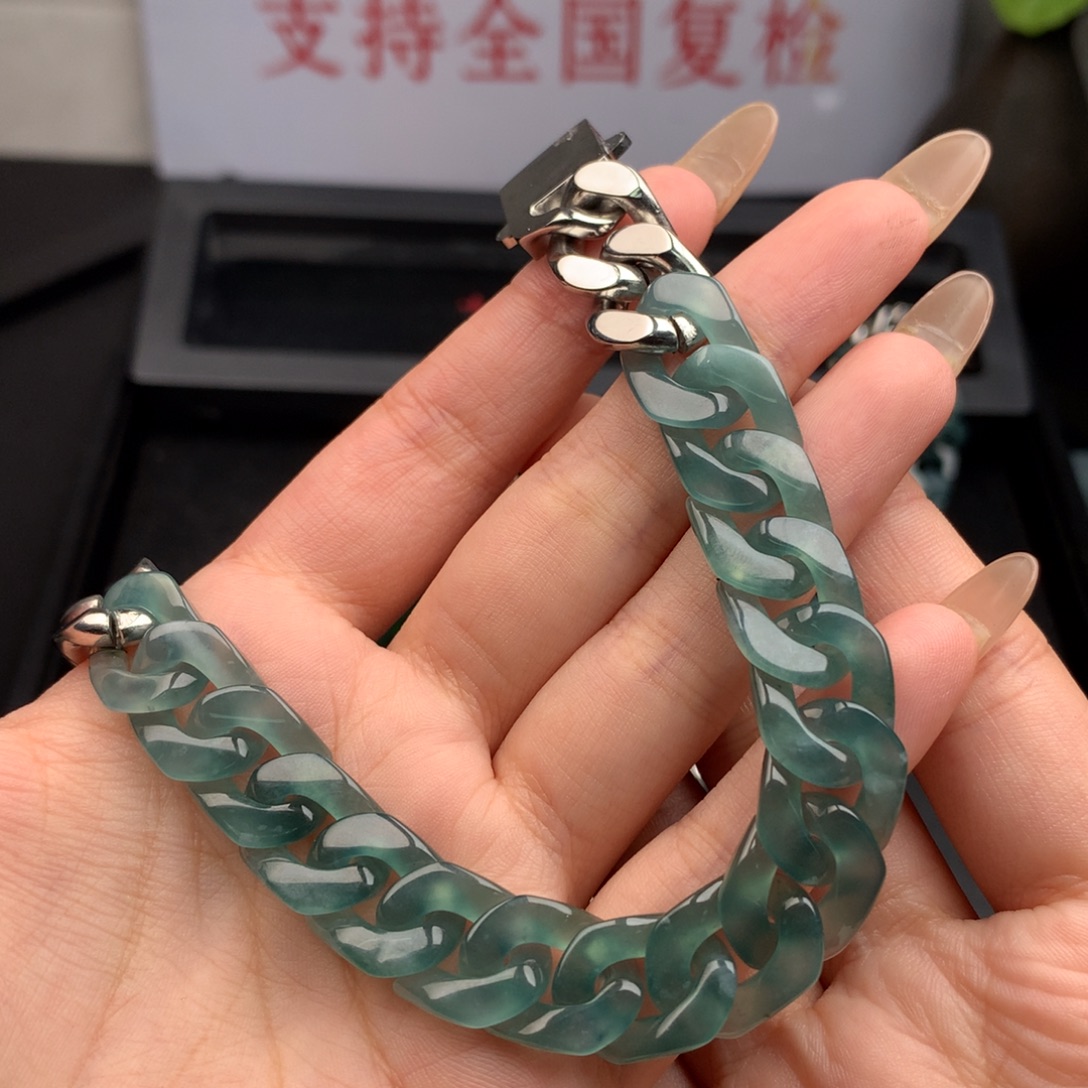 W***W翡翠未镶嵌手链000005