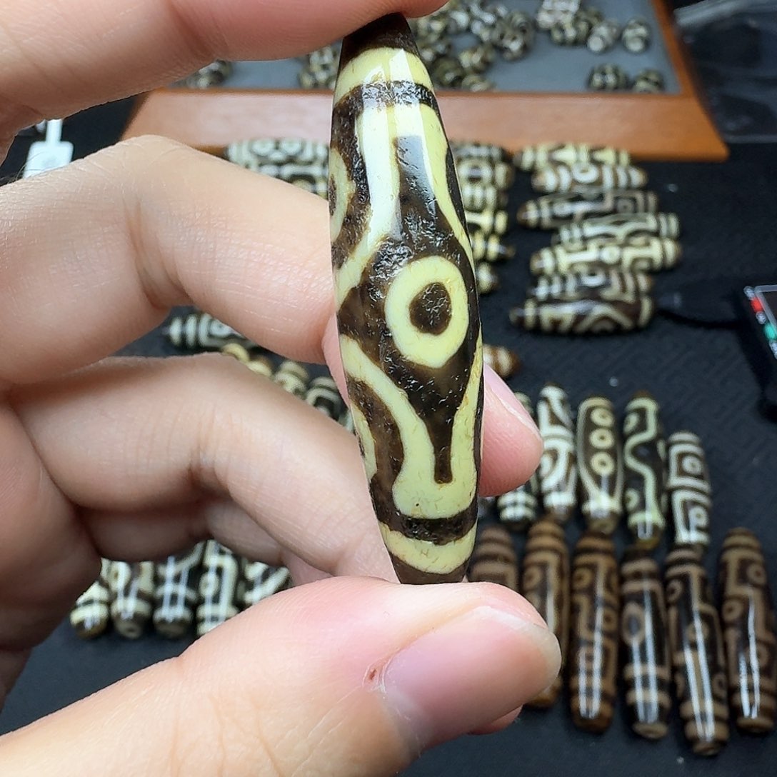 玛瑙/玉髓颈饰未镶嵌长****?