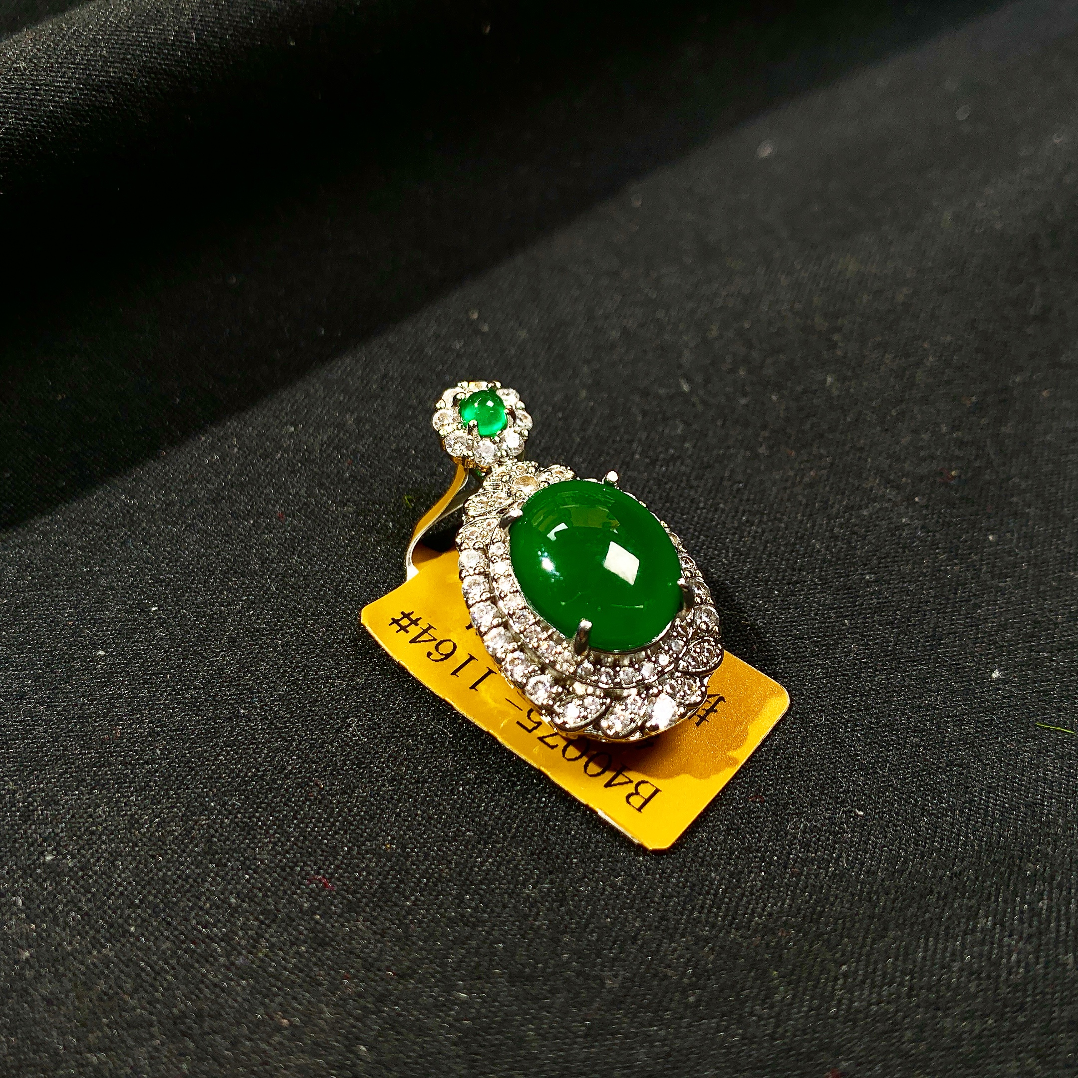 【珠宝一姐】绿蛋面吊坠 2502100039（一件/多样性发货）