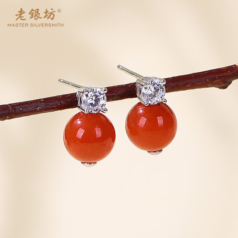 【老银坊】s925银8mm南红镶锆方圆耳钉耳饰 00111085
