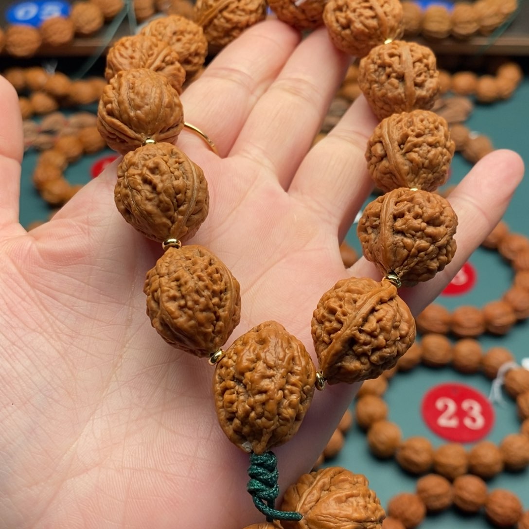 文玩核桃手串19尺寸