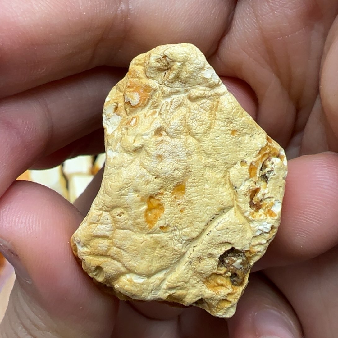 定制琥珀未镶嵌蜜蜡