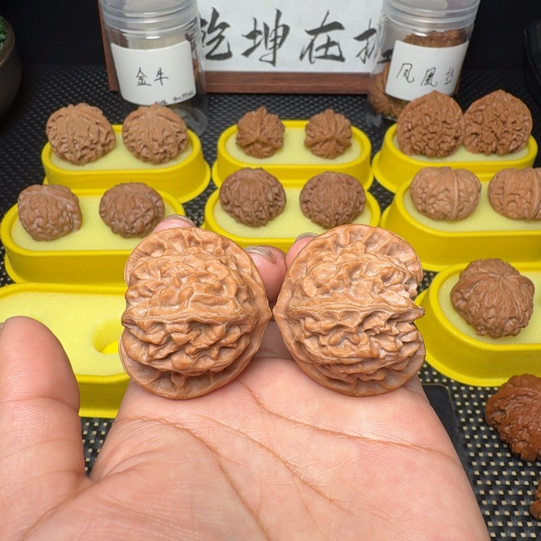 就***.文玩核桃把件40宫灯毕业对