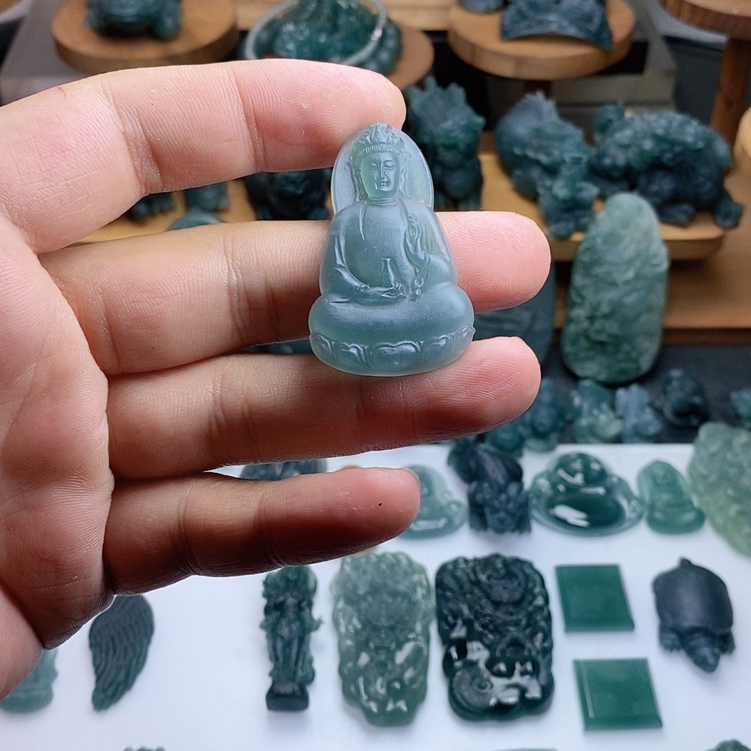 定制翡翠未镶嵌观音