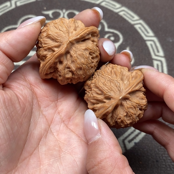 文玩核桃吊坠宫灯全品44尺