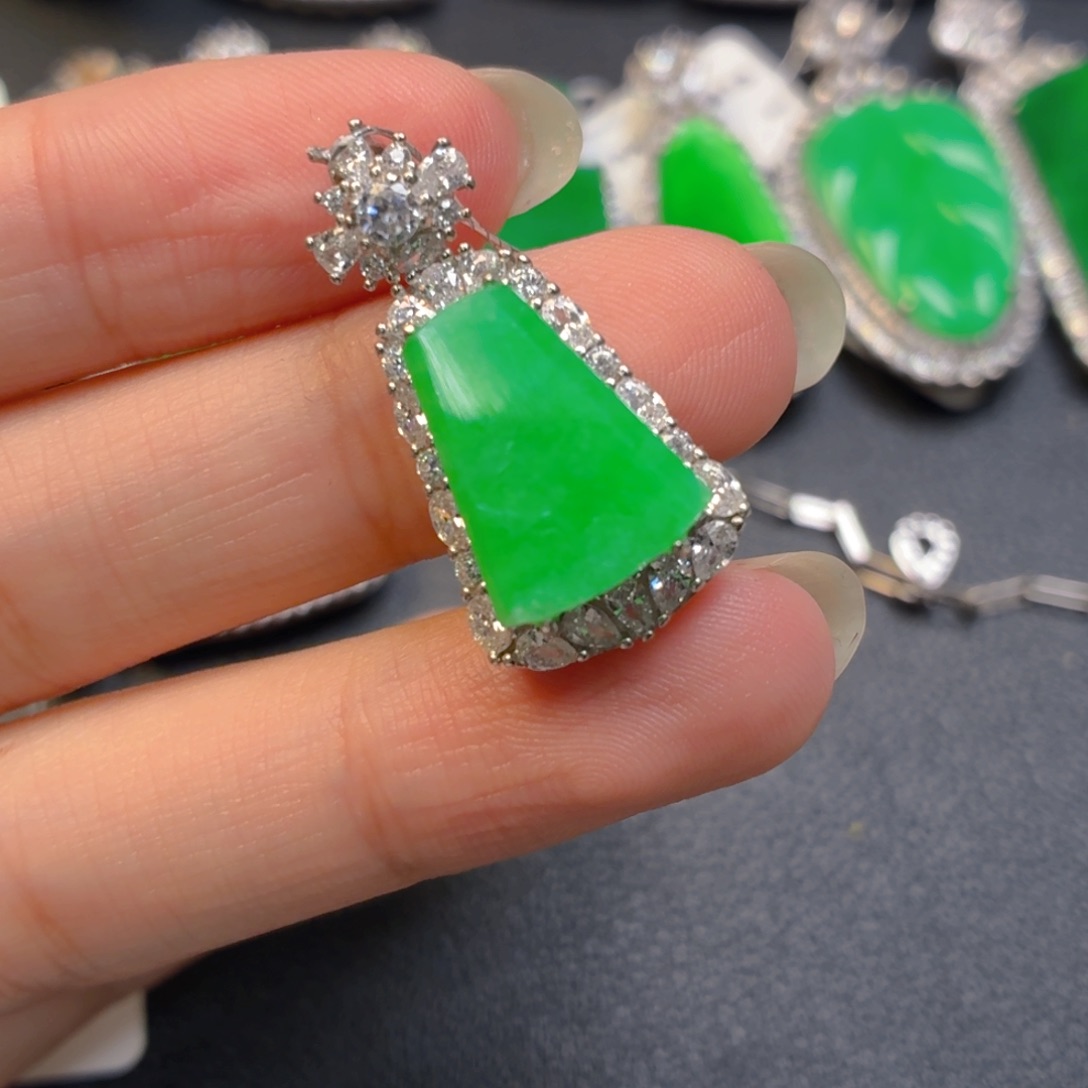 翡翠银S925镶嵌颈饰