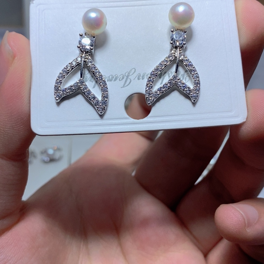 银S925镶嵌淡水珍珠耳饰