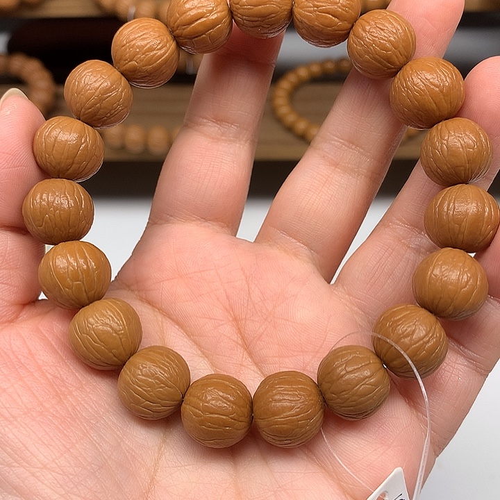 笑***生把件猴头核桃14十聚宝盆