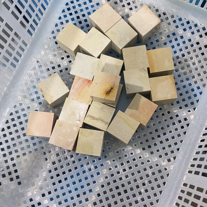 青田石在*观新矿印石2.5得立方体20方