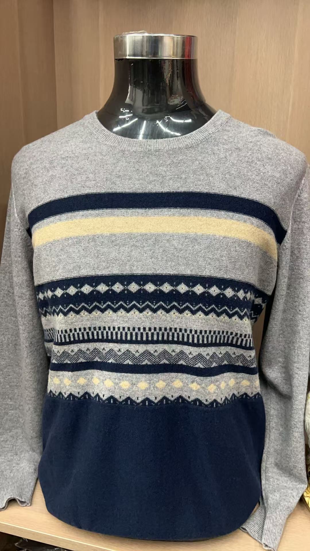 安安米凯拉/羊绒粗纺男衫/百搭款/TM1624