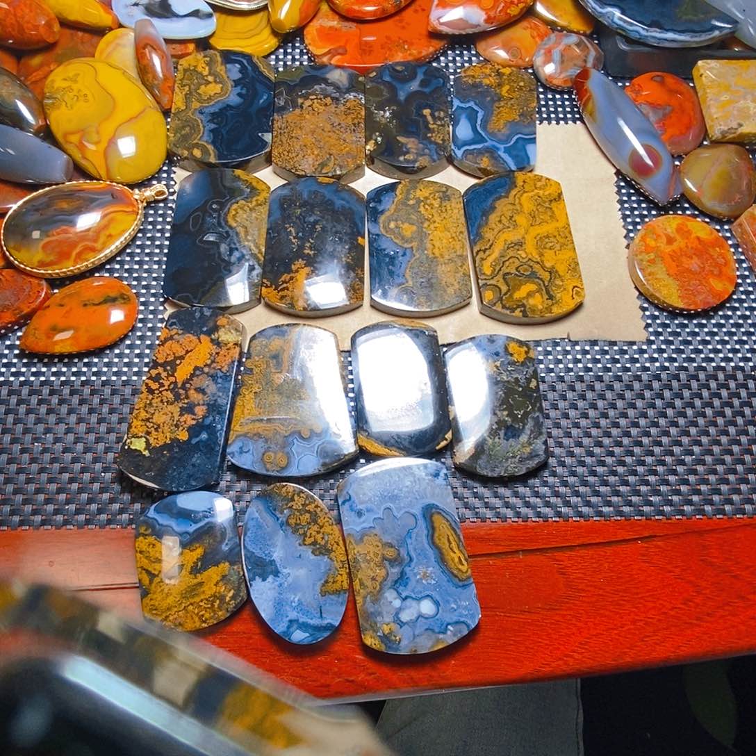 玛瑙/玉髓颈饰未镶嵌择**栖