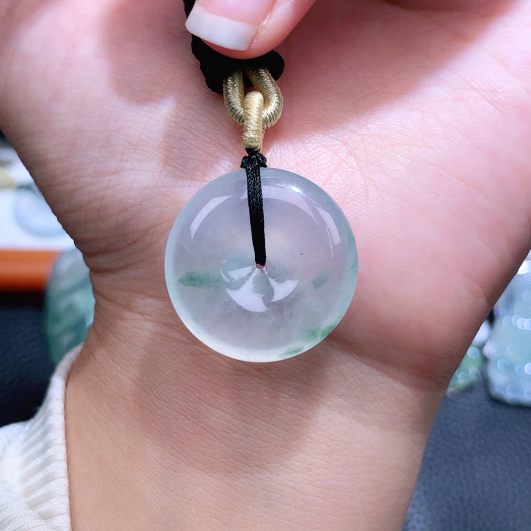 颈饰未镶嵌翡翠扣子