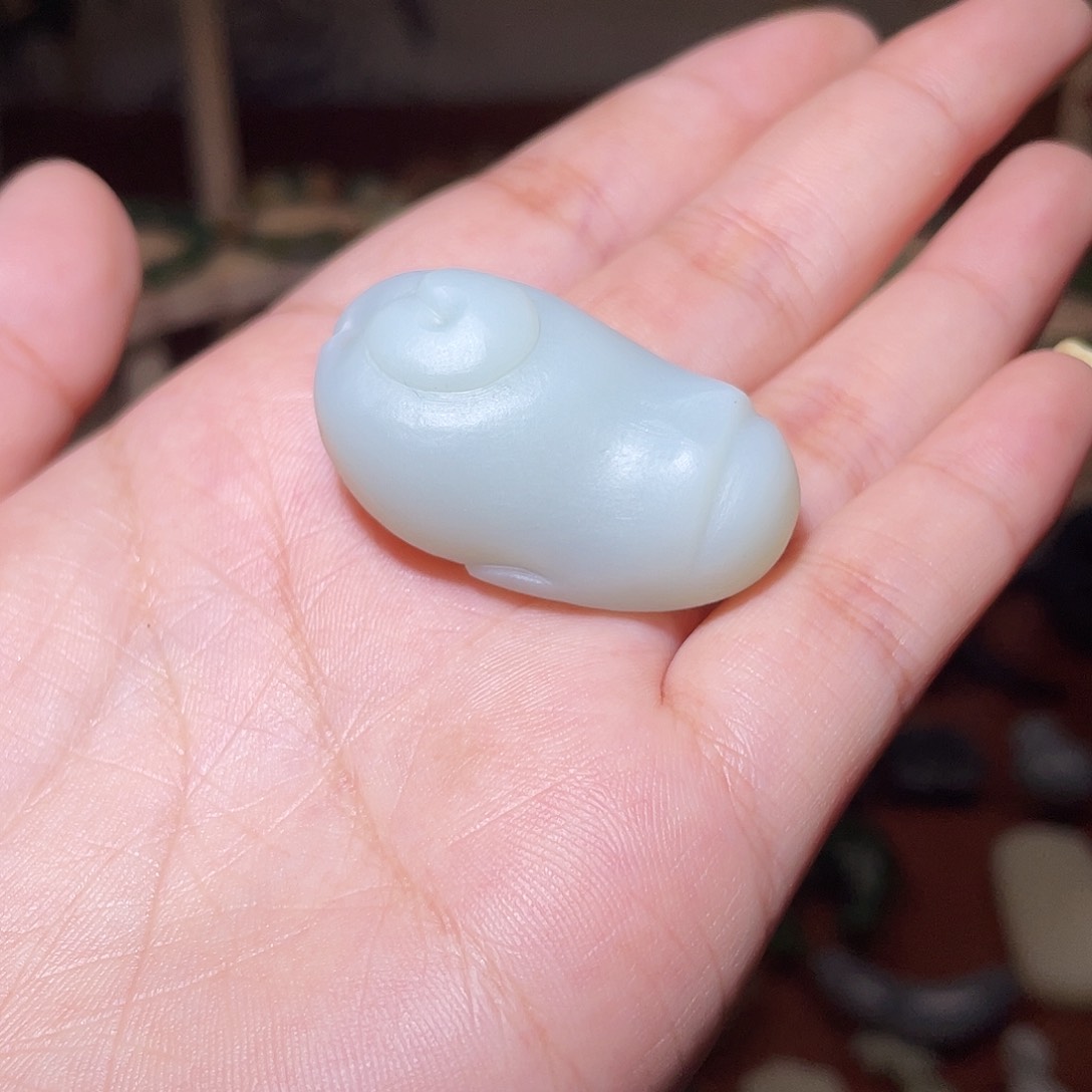 颈饰未镶嵌和田玉卷