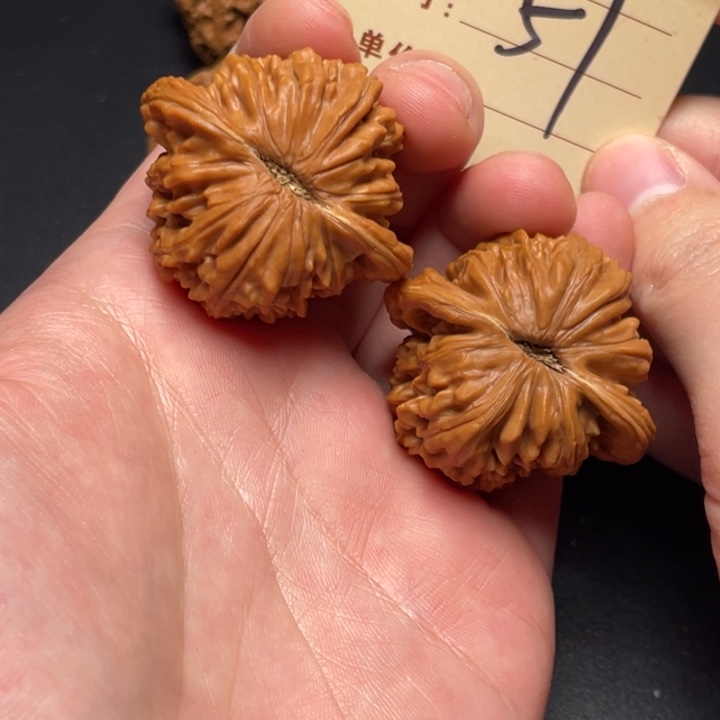 文玩核桃把件四座楼41尺全品以打底51