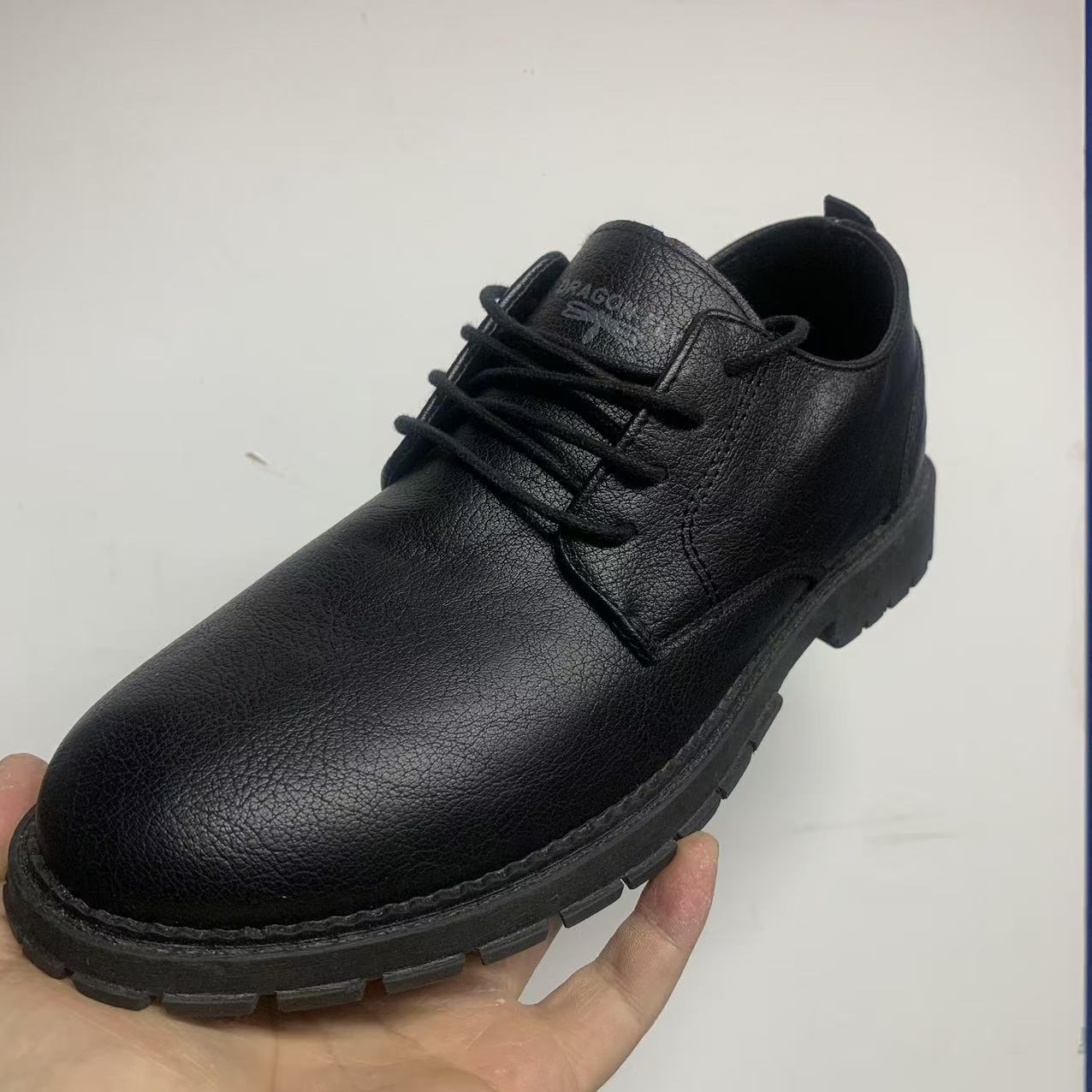 Z101断码真皮男鞋（样鞋稍有磨损轻微瑕疵介意勿拍！）