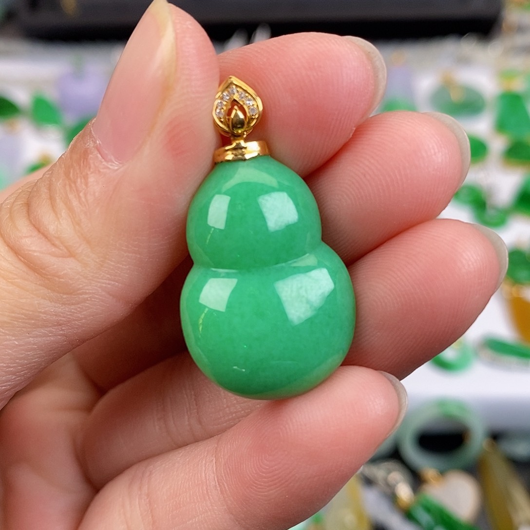 吊坠(不含链)18K金镶嵌翡翠