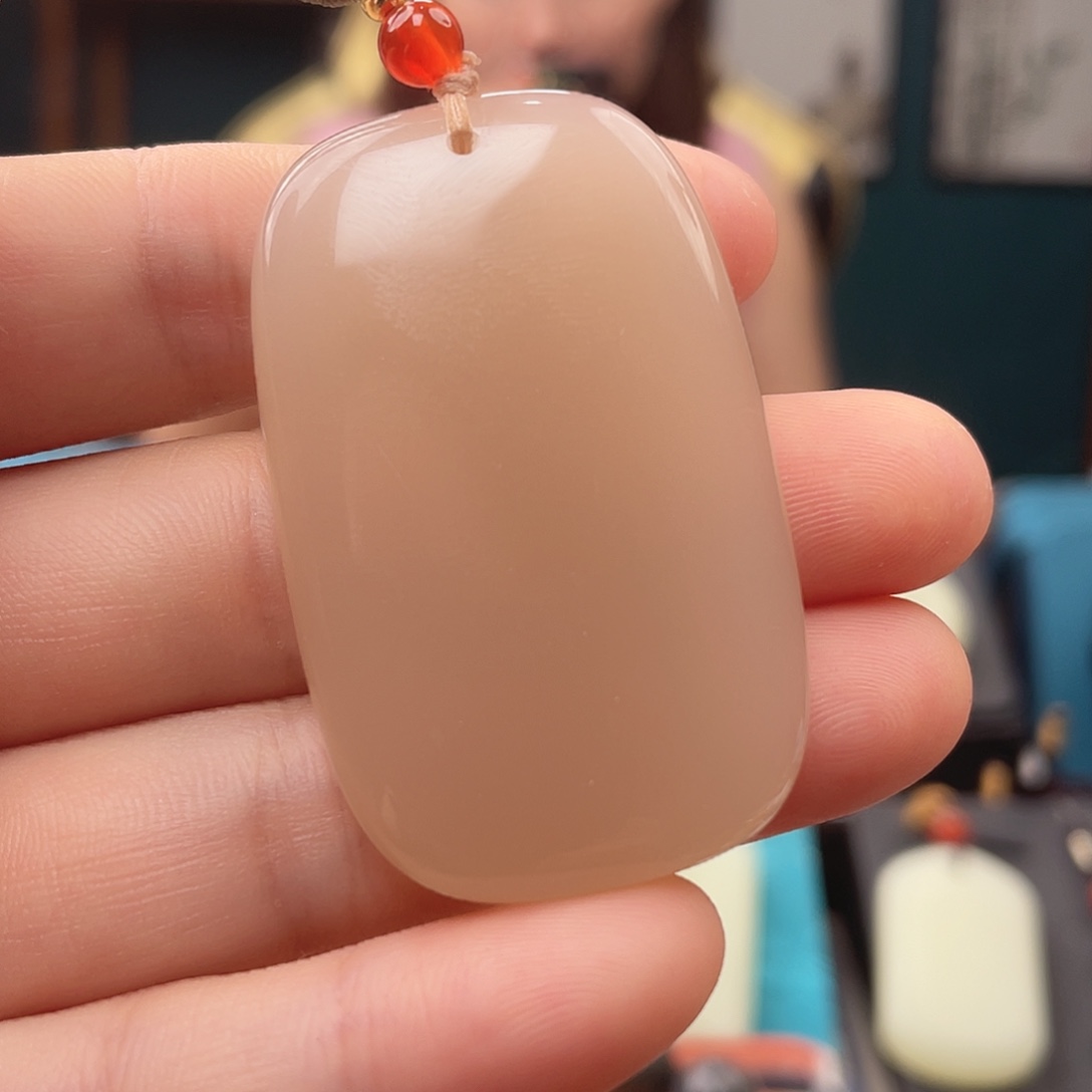 和田玉未镶嵌颈饰藕