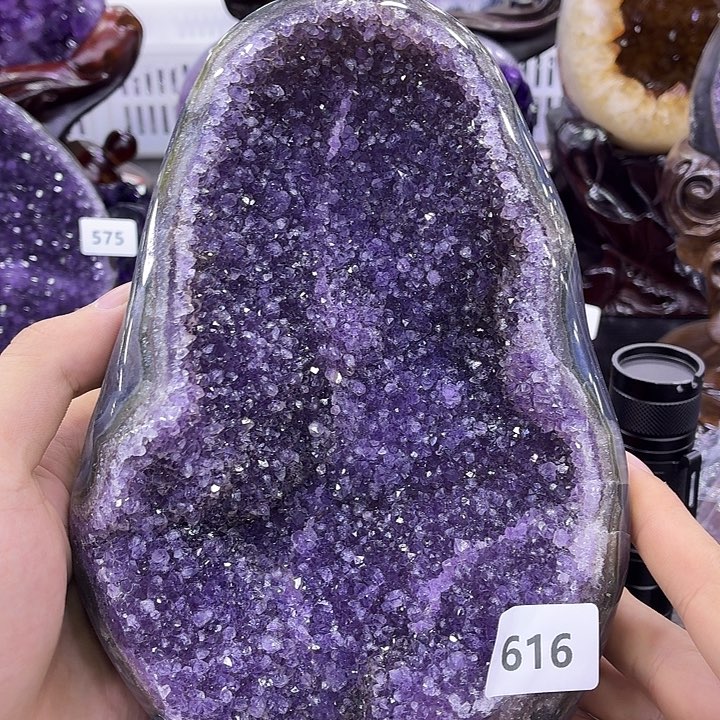 未镶嵌水晶大型摆件（非配饰）