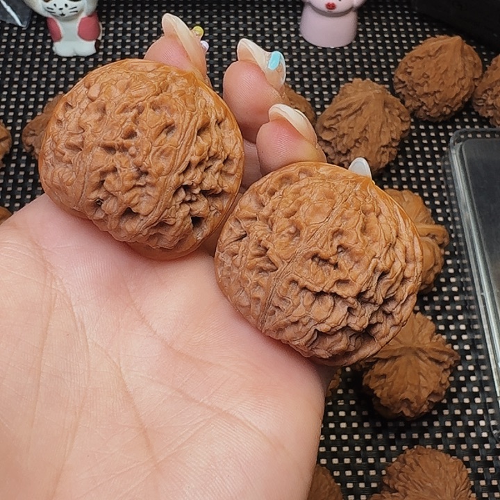 文玩核桃把件水龙纹38有修