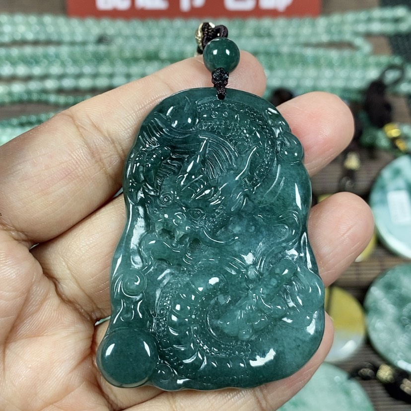 【闪购商品】翡翠颈饰未镶嵌玉吊坠翡翠玉随性龙牌