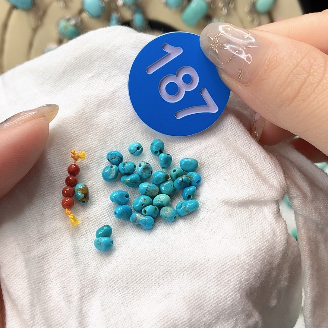 南红玛瑙未镶嵌珠宝奇石