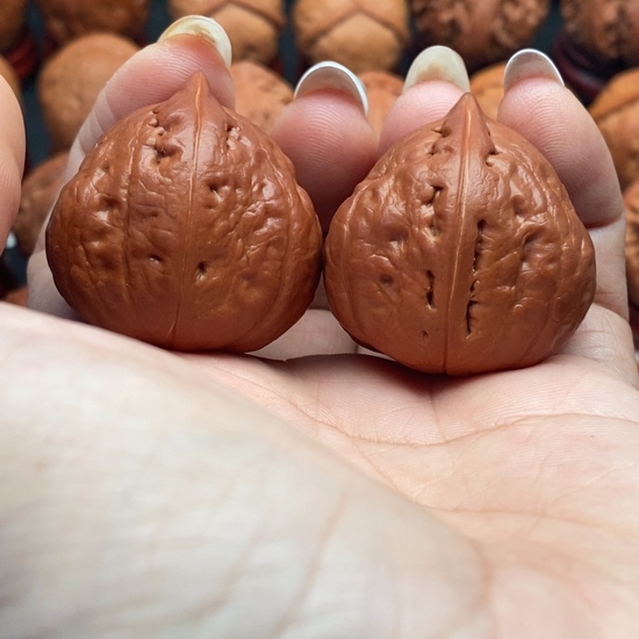 核桃精品文玩核桃手捻寿桃