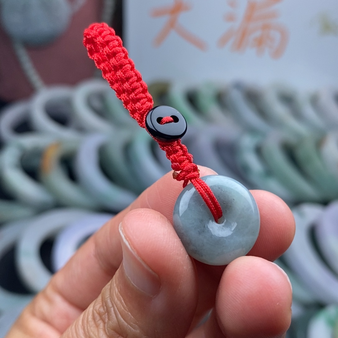 翡翠颈饰未镶嵌挂件