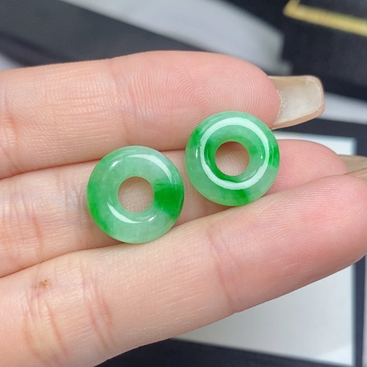 翡翠未镶嵌耳饰甜甜圈