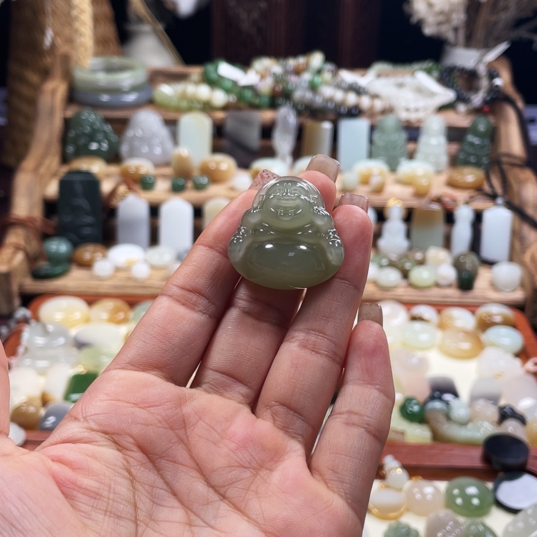 罗****和田玉未镶嵌吊坠(赠链)