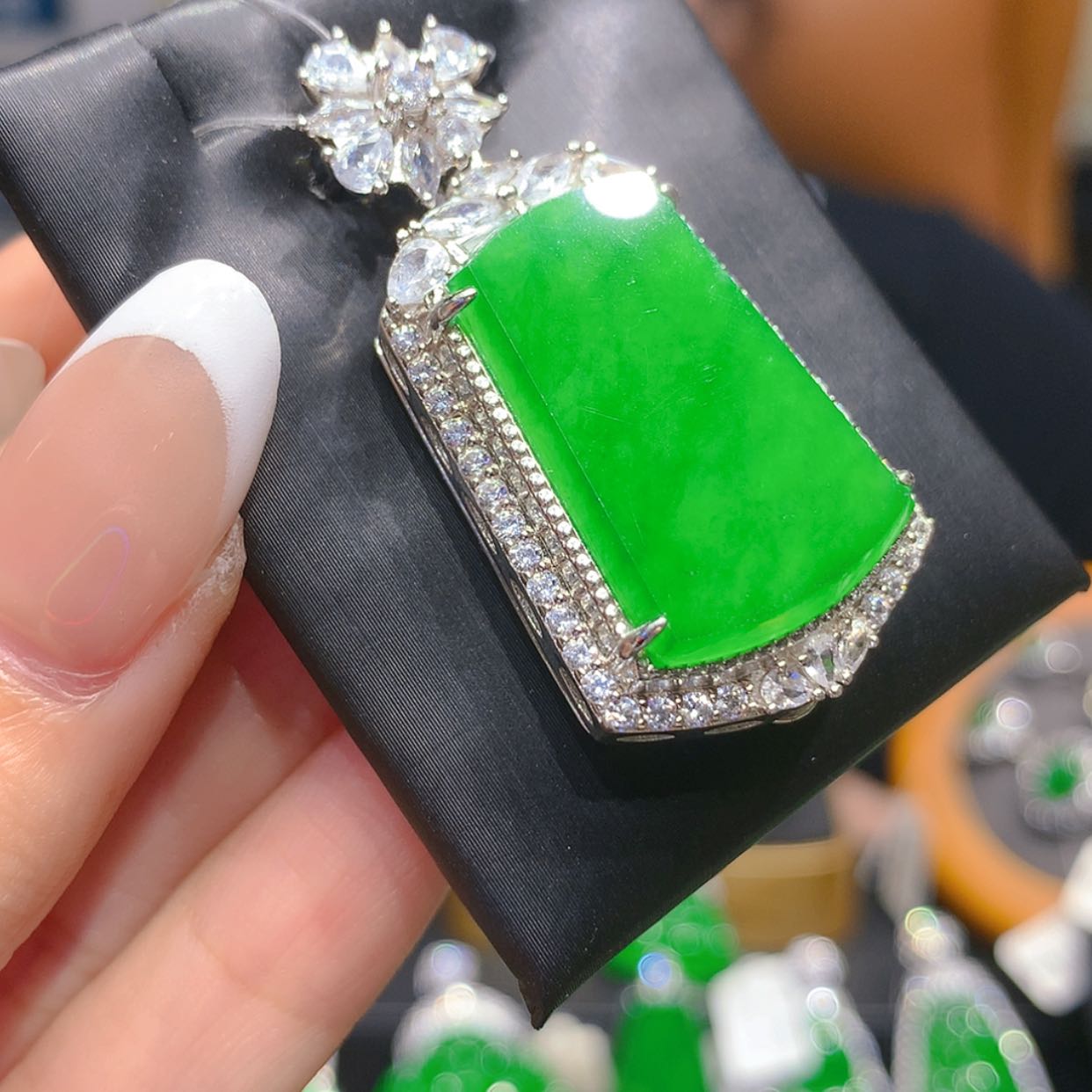 【闪购商品】翡翠银S925镶嵌颈饰4柒姐