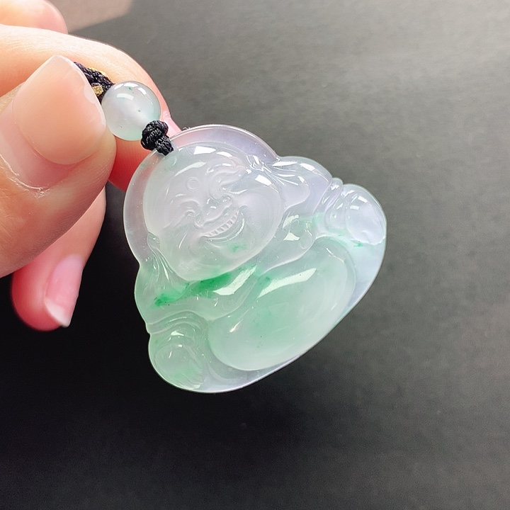 石英质玉未镶嵌颈饰