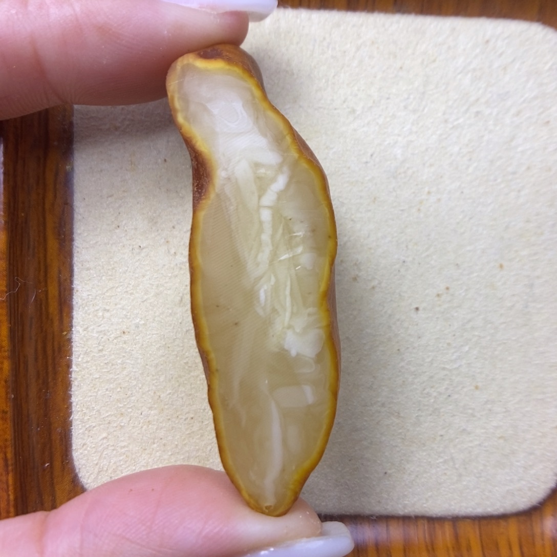 未镶嵌定制蜜蜡八***石敏