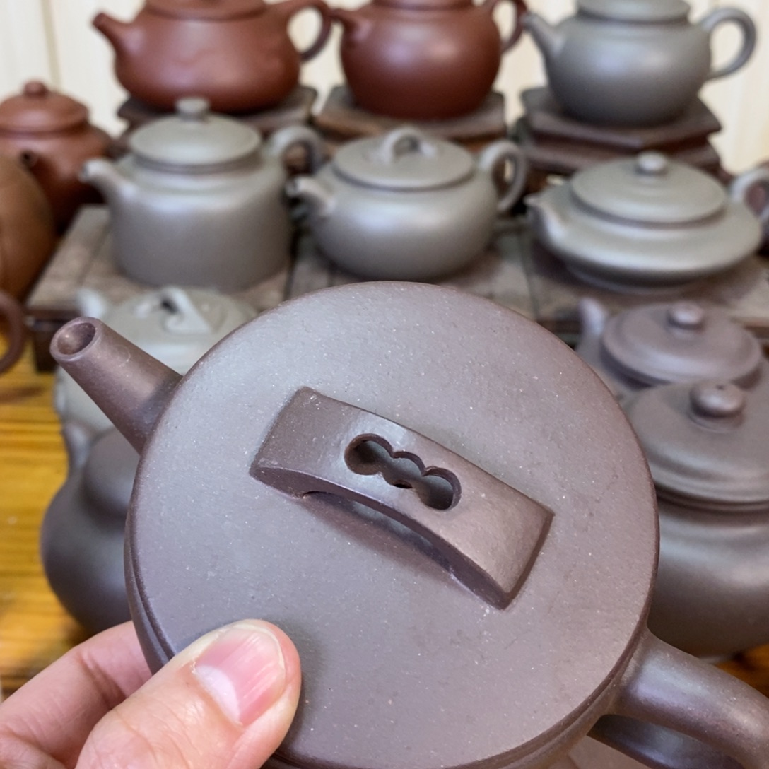 紫砂茶壶归****年v v h j j k k k